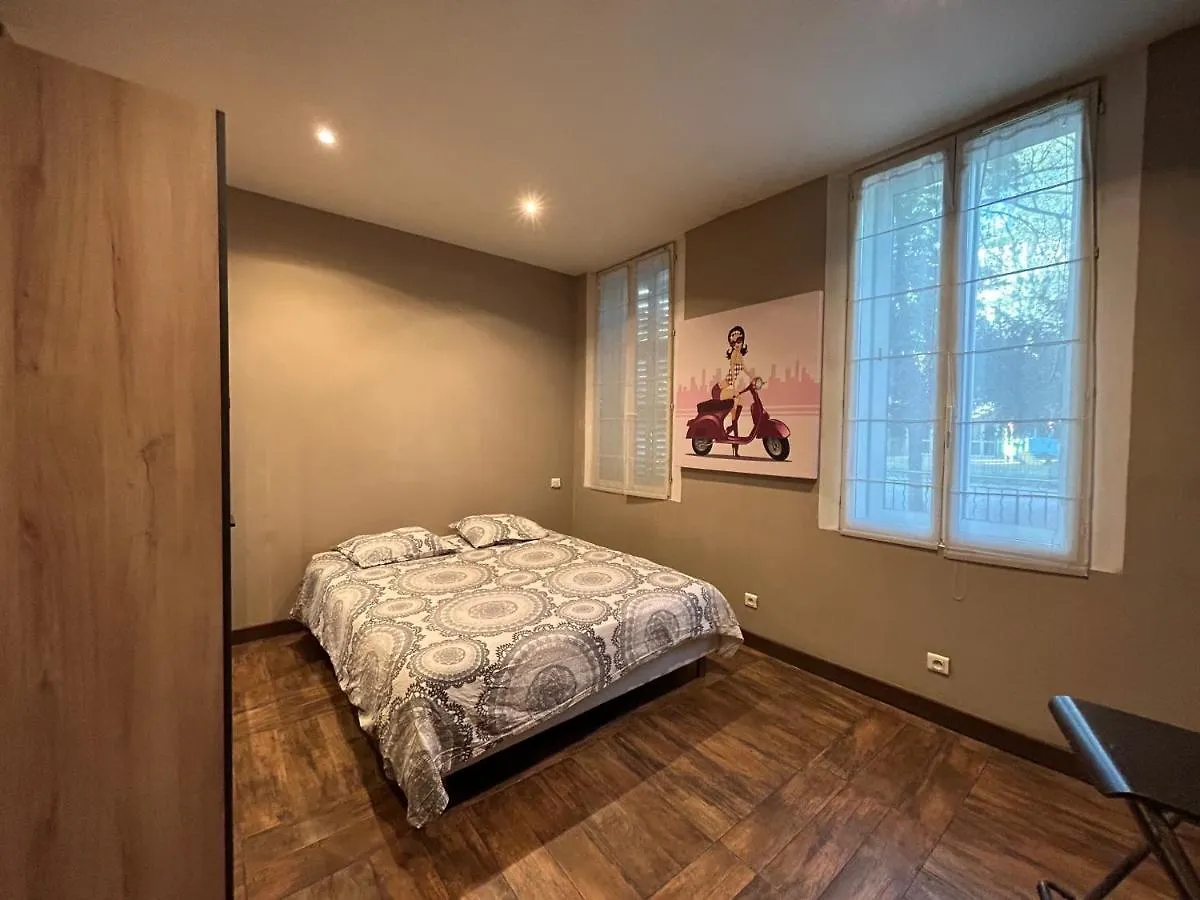 Nuitees Aixoises Apartment Aix-en-Provence 0*,