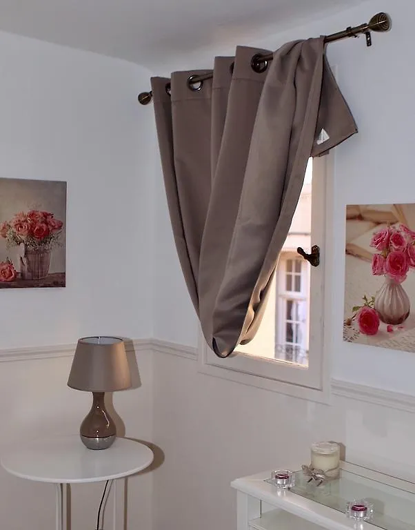Nuitees Aixoises Apartment Aix-en-Provence France