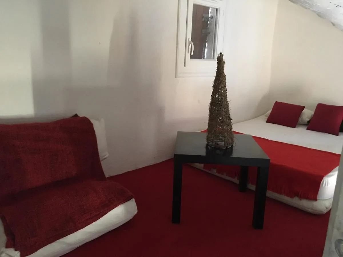 Nuitees Aixoises Apartment Aix-en-Provence France